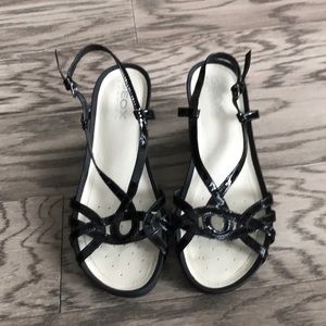 🌞🌻 Geox sandals size 7.5